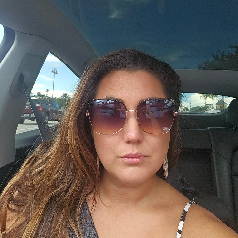 Meet your Posher, Deborah